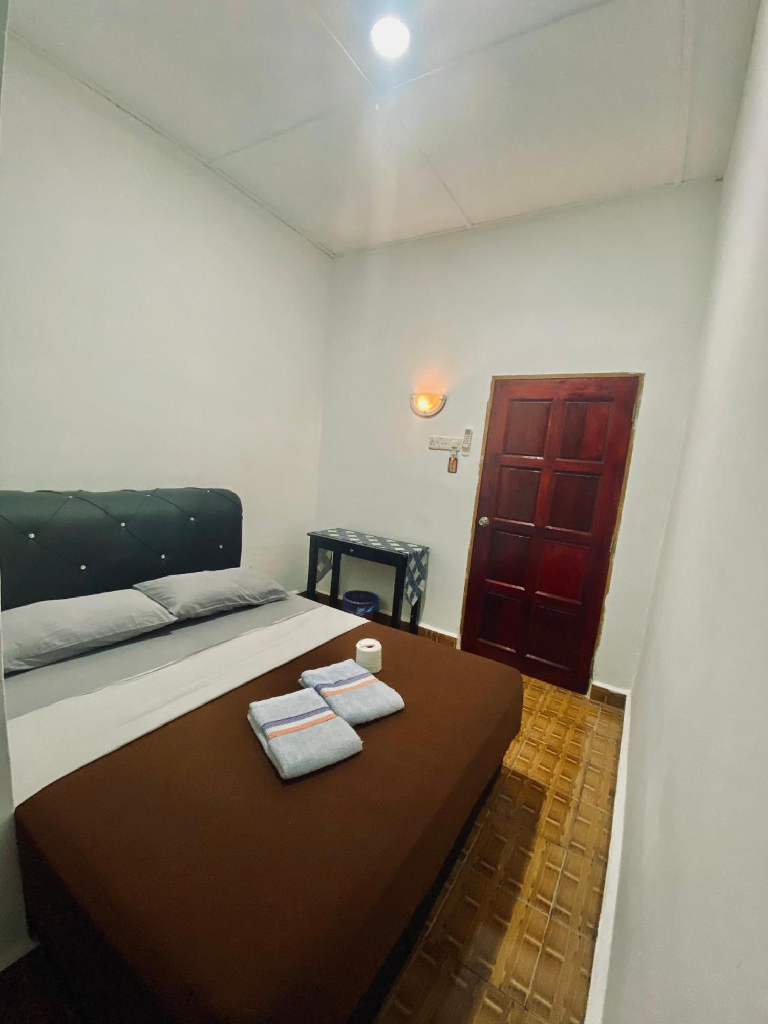 Abot Guest House Kuala Tahan Kültér fotó