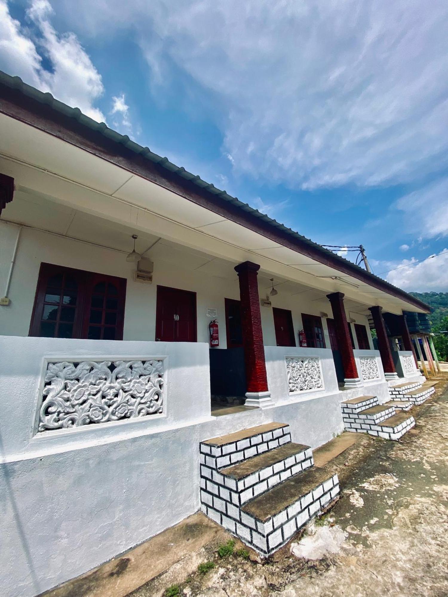 Abot Guest House Kuala Tahan Kültér fotó